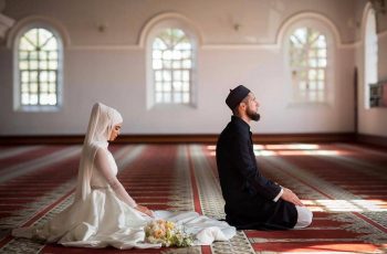 Hijabi Muslim Couples